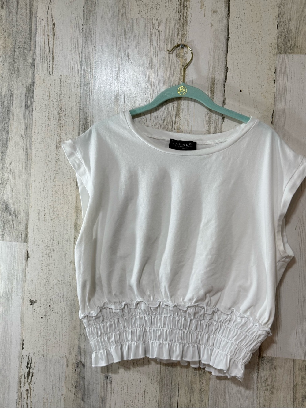 Laundry By Shelli Segal White Short Sleeve Smocked-Hem Crop Top